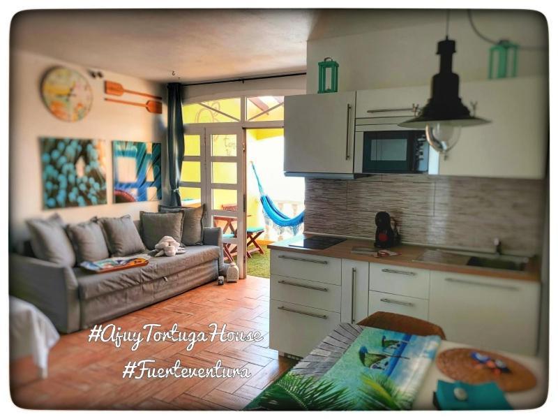 Ajuy Tortuga House Apartment Ngoại thất bức ảnh