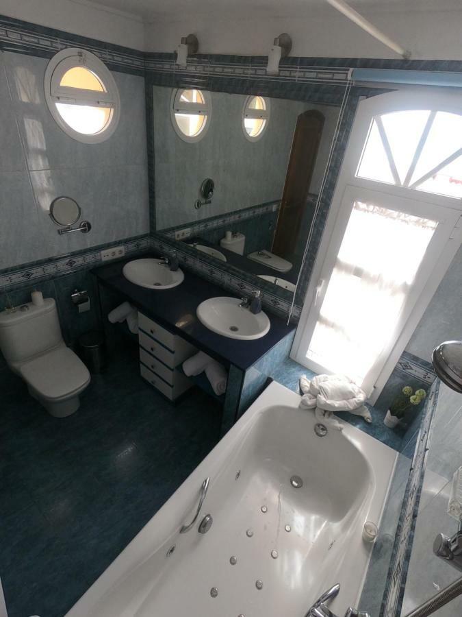 Ajuy Tortuga House Apartment Ngoại thất bức ảnh